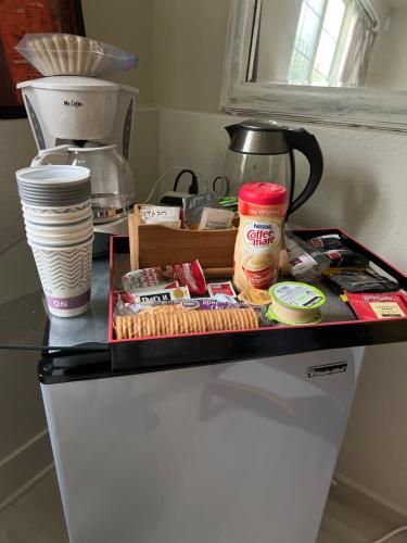 West Side Grand Rapids 2 room apartment close to everything thumb 4