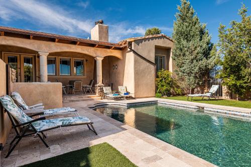 Cottonwood Above it All- Private Pool! Dining & Wineries Nearby, Close to Sedona!