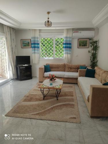 Villa Chic Garden & Parking -10 mn Airport in Ariana
