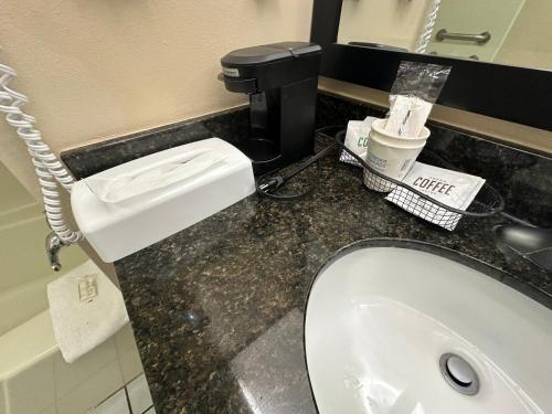 Baymont by Wyndham Thomasville - image 2