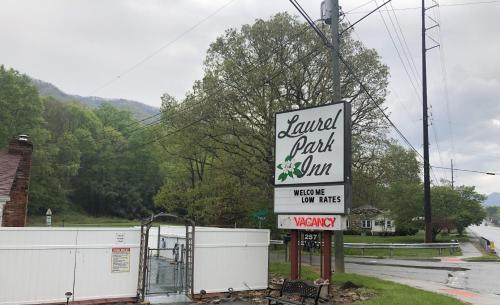 Laurel Park Inn - Accommodation - Maggie Valley