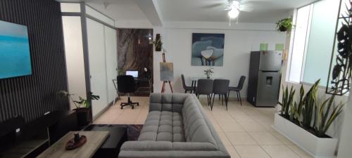 Lima Airport Sumaq Home in Лима