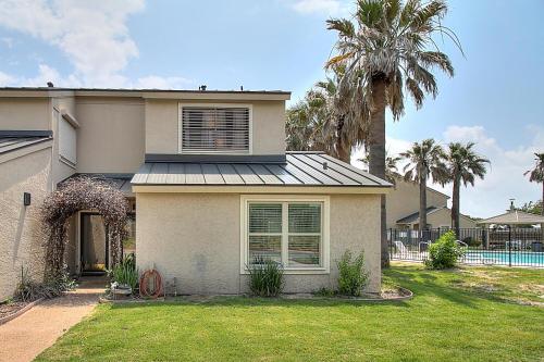 Bayhouse Condo - image 7