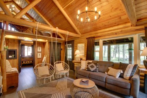 1 Mi to Beach & Lake: Breezy Point Cabin w/ Yard! in Breezy Point (MN)