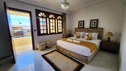 Spacious Harhoura Villa: Perfect for Families (5min to Beach)