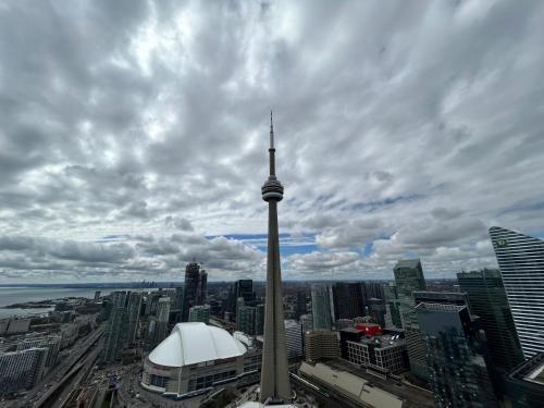 DOWNTOWN, LUXURY CONDO, CN TOWER, ROGERS CENTER, SCOCIA ARENA, UNOBSTRUCTED VIEW, Toronto (foto 4)