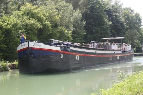 photo chambre Péniche Serenity