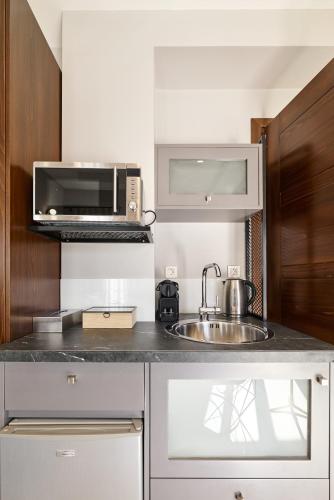 Nival Luxury Suites - image 8
