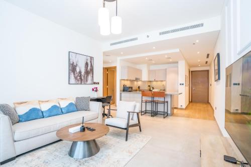 Vacay Lettings - Waves Grande - Sobha Hartland, Dubai (Foto 8)