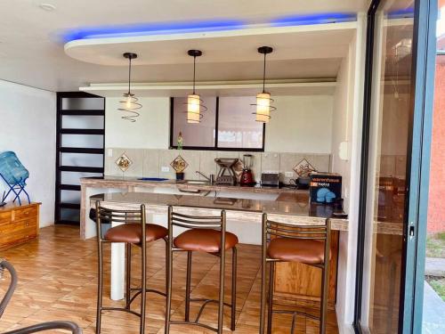 Villa Mirlo – Escondite de Lujo en Quito in Rumipamba