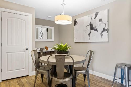 Cottage Point home - image 14
