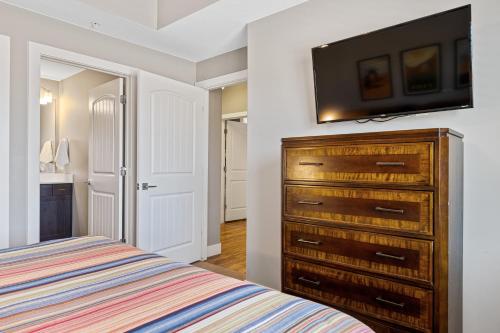 Cottage Point home - image 11