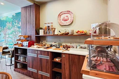 Food and beverages, Hotel de France Nice near Casino Barriere Le Ruhl