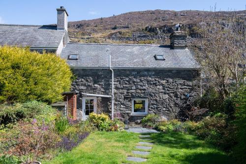 Pen-Y-Bryn Cottage