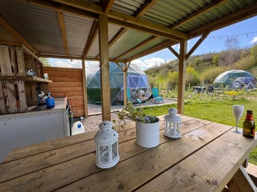 Viesnīcas āriene, Geodesic Dome Glamping in Languriga