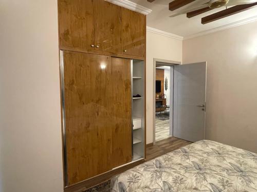 Spring Apartments - image 8