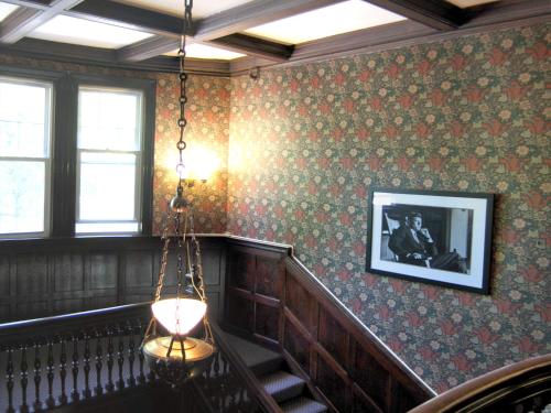 Longwood Inn – Brookline, MA