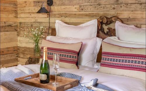 Unique Secluded Romantic Treehouse in Cornwall, sleeps 2 Unique Secluded Romantic Treehouse in Cornwall, sleeps 2