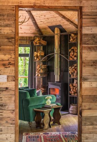 Unique Secluded Romantic Treehouse in Cornwall, sleeps 2 Unique Secluded Romantic Treehouse in Cornwall, sleeps 2