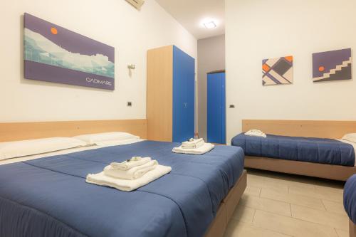 Quadruple Room image 7