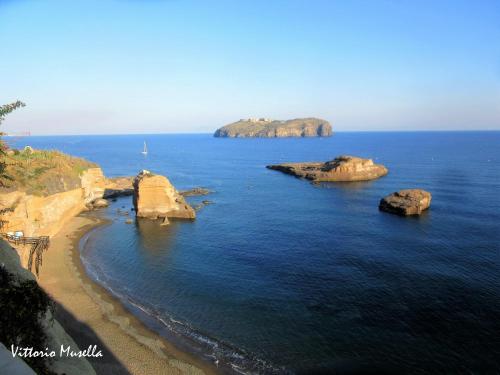 . Camera VENTOTENE