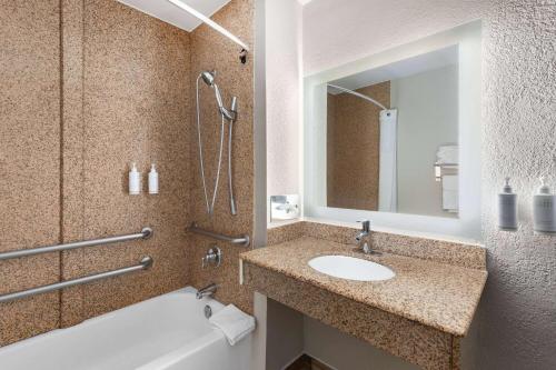 Days Inn by Wyndham Chattanooga Lookout Mountain West in Chattanooga, USA