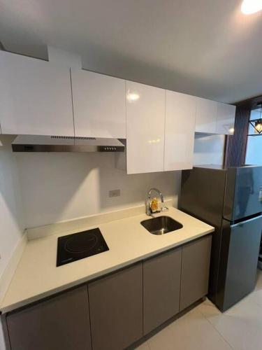 Studio Unit located at 38 Park Avenue Condominium in IT Park Cebu, Cebu City (photo 9)