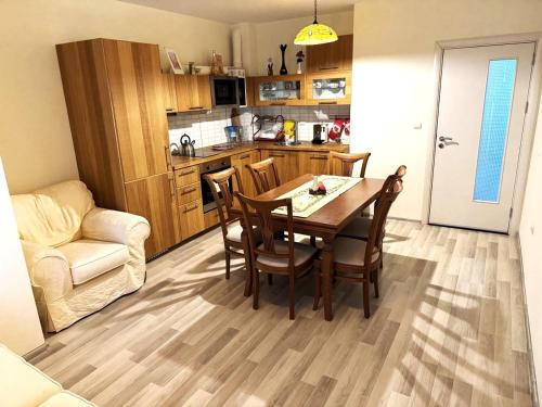 VANITY Apartments