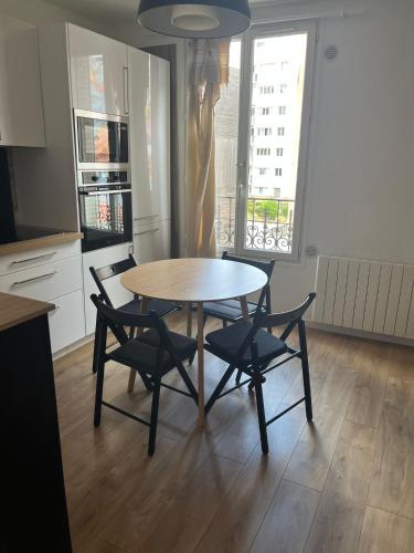 Appartement insulaire proche Paris - Location saisonnière - L'Île-Saint-Denis