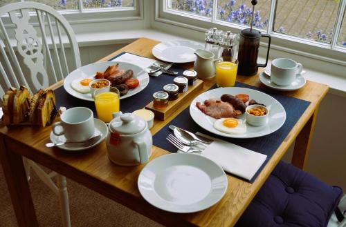 Radcliffe Guest House - image 2