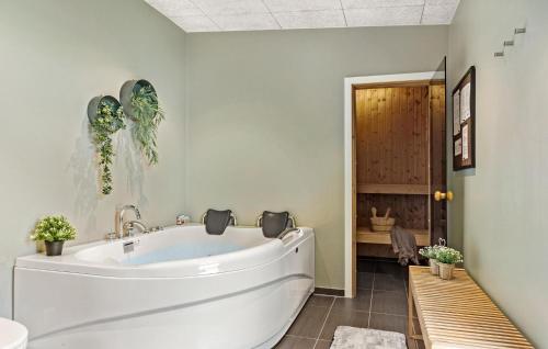 Bathroom, Four-Bedroom Holiday Home Haderslev With A Room Hot Tub 09 in Espagervej