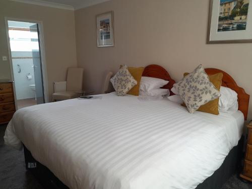 The Rosscourt-Adults Only - image 2