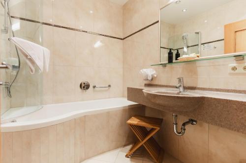 551388193 Alpinhotel Berghaus spa