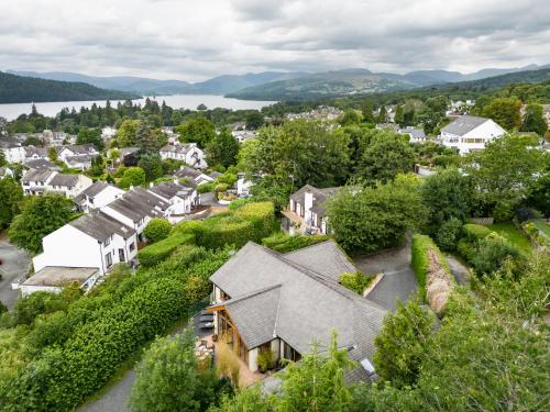 View From Within, Bowness - Dog Friendly Home with Hot Tub, Windermere (photo 7)