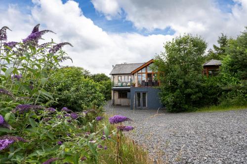 View From Within, Bowness - Dog Friendly Home with Hot Tub