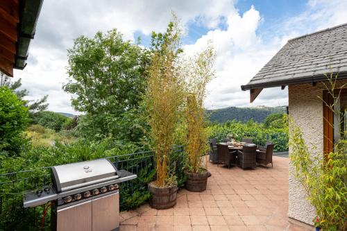 View From Within, Bowness - Dog Friendly Home with Hot Tub