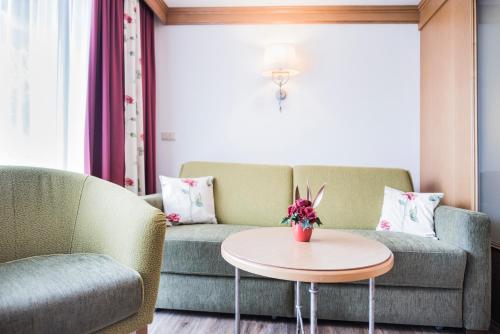 551390949 Alpinhotel Berghaus spa