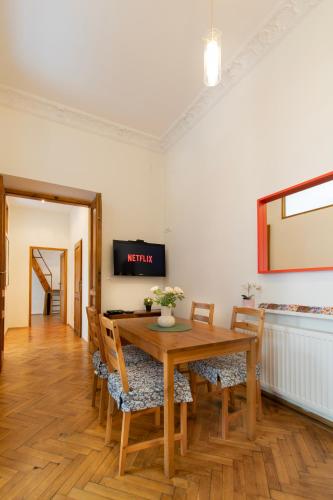 Ground Floor Family Apartment, Cracovie