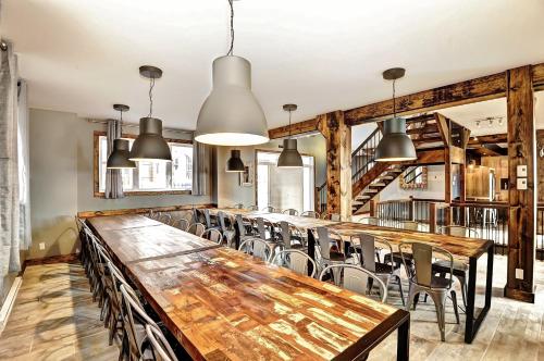 The Big Jack Chalet 33 Chemin Blanc by Les Chalets Alpins in Stoneham (QC)