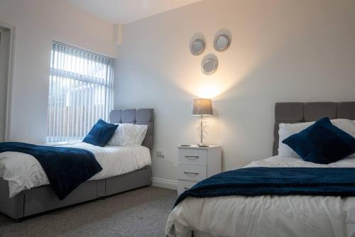 Central 2-Bedroom Apartment in Kettering with Wifi by HP Accommodation