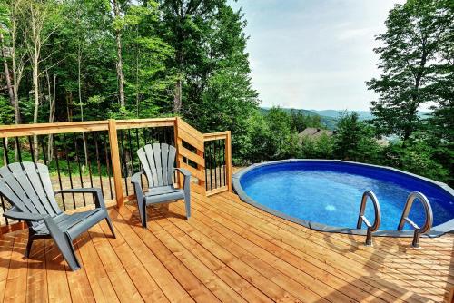 The Big Jack Chalet 33 Chemin Blanc by Les Chalets Alpins in Stoneham (QC)