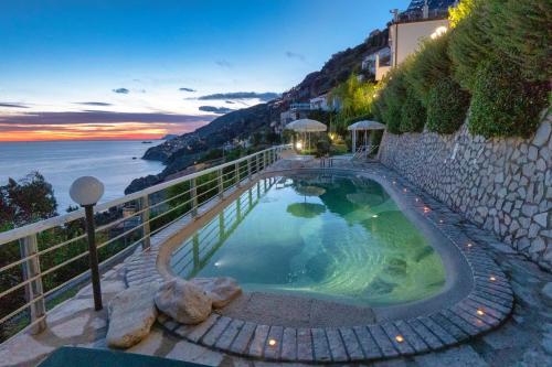 Villa degli angeli with private pool overlooking the sea, Amalfi Coast