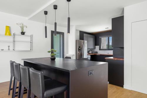 Facilities, Nice Renting - BELLET - Live A Dream Villa Pool 3 Bedroom Garden Parking in Ventabrun