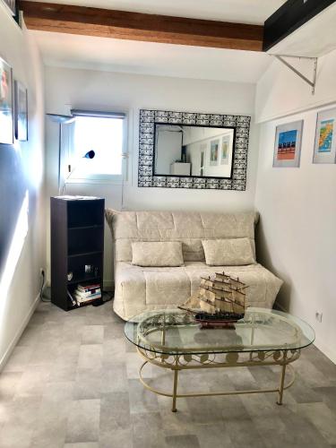 Charmant Studio Indépendant Le Broc avec parking privé chambre d'hôte Saint-Martin-du-Var