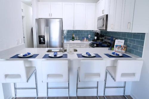 Beach Oasis - 2BD Luxury Kings at Jax Beach