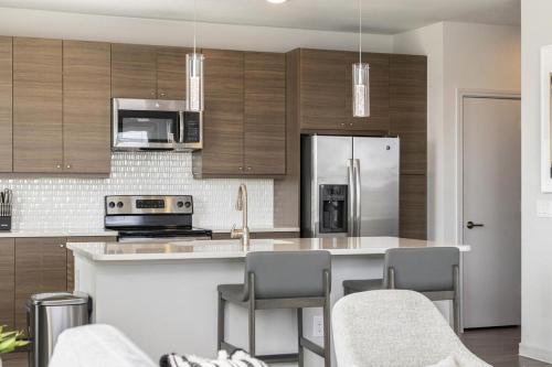 Landing at The Eddy at Riverview - 1 Bedroom in West End