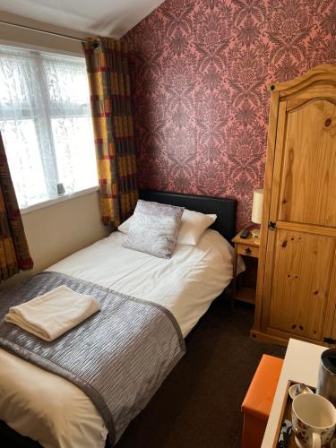 Willows Guest House - image 7