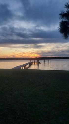St Johns River Retreat Unit 1 in Crescent City, USA