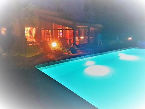 Maison architecte 260M2. Jardin 2700M2. Piscine. SPA. Vue campagne