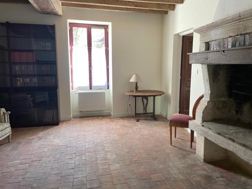 La Maison des Poètes 6 personnes à Treigny Perreuse